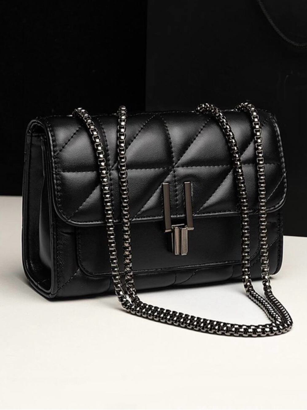 🌺 NewQuilted Chain Shoulder Bag in Black